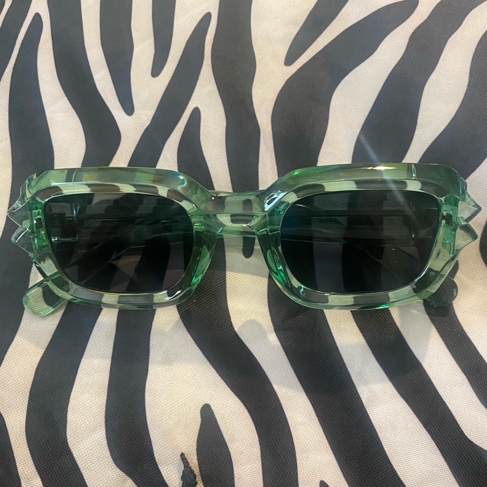 Green transparent fashion shades
